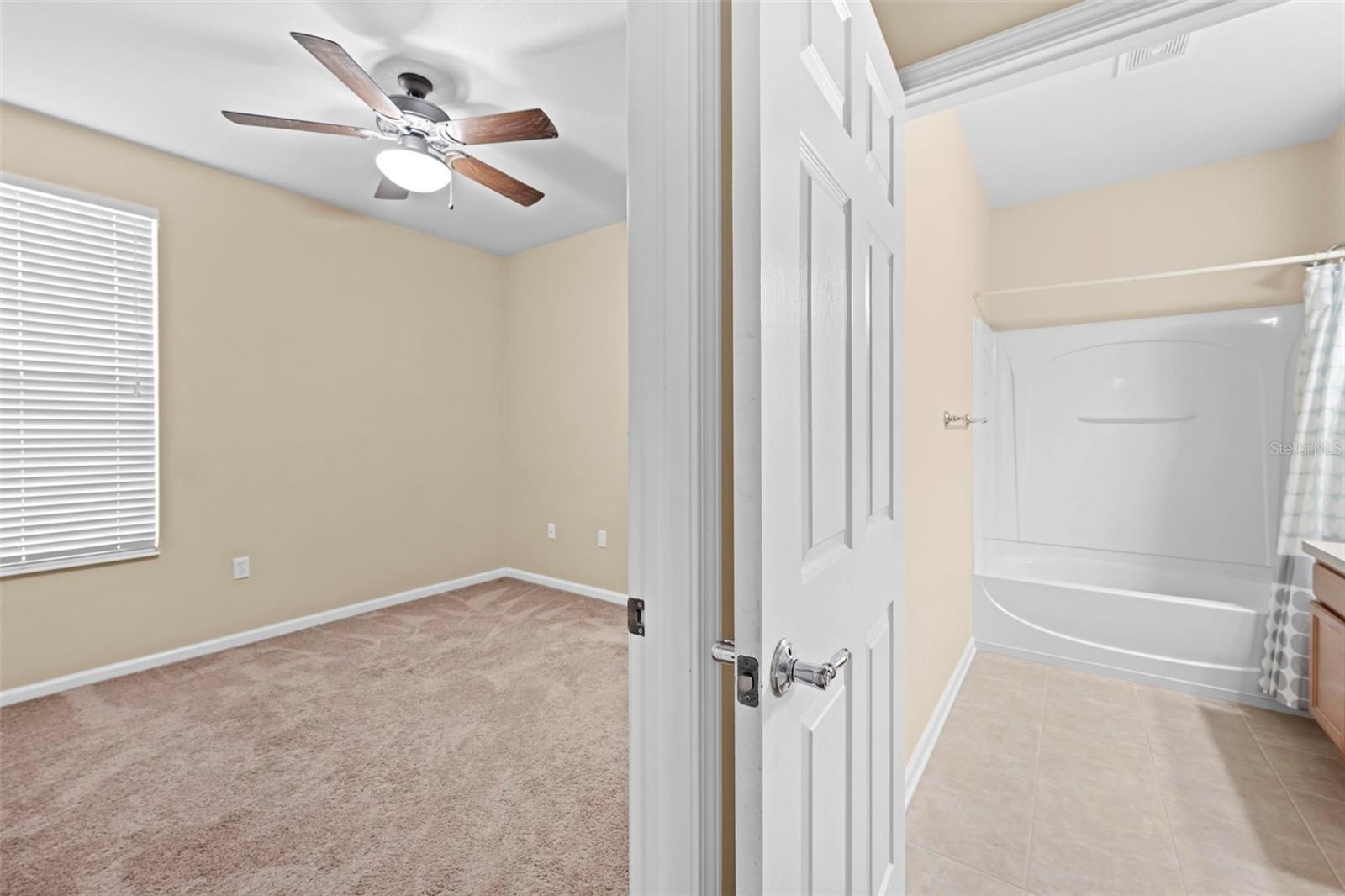 Image 33 of 41 For 2105 Kings Palace Drive 2105