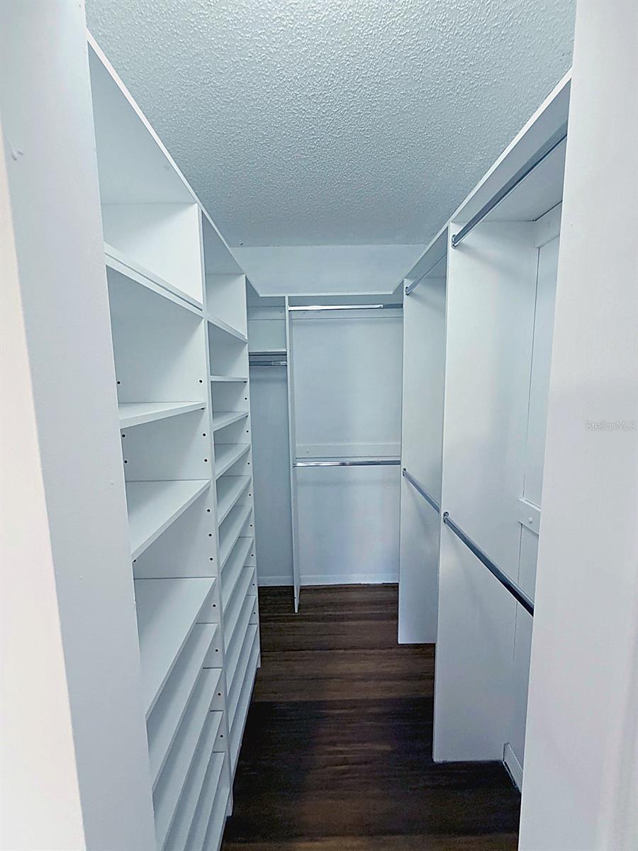 Image 21 of 36 For 114 Danielle Court