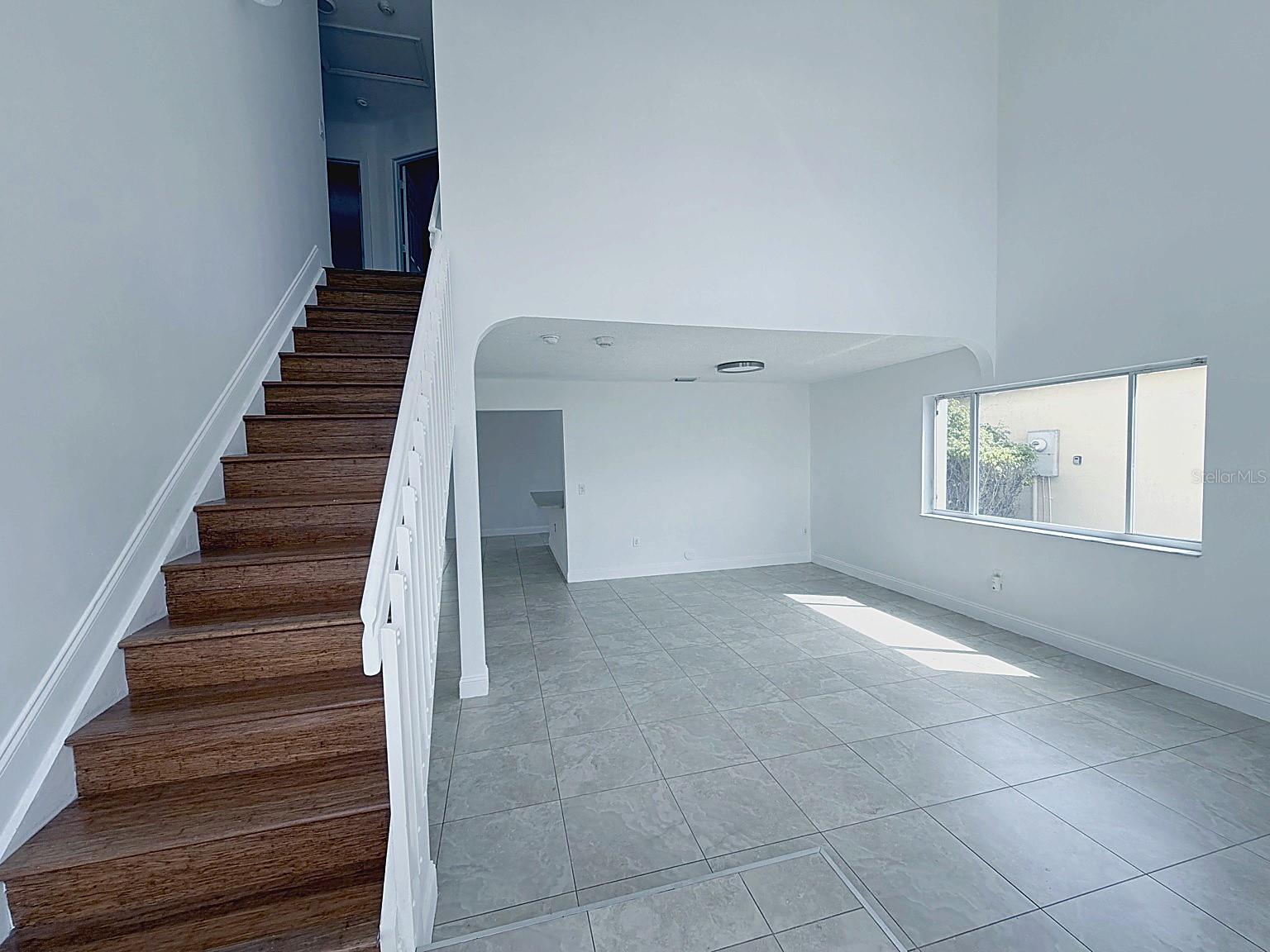 Image 22 of 36 For 114 Danielle Court