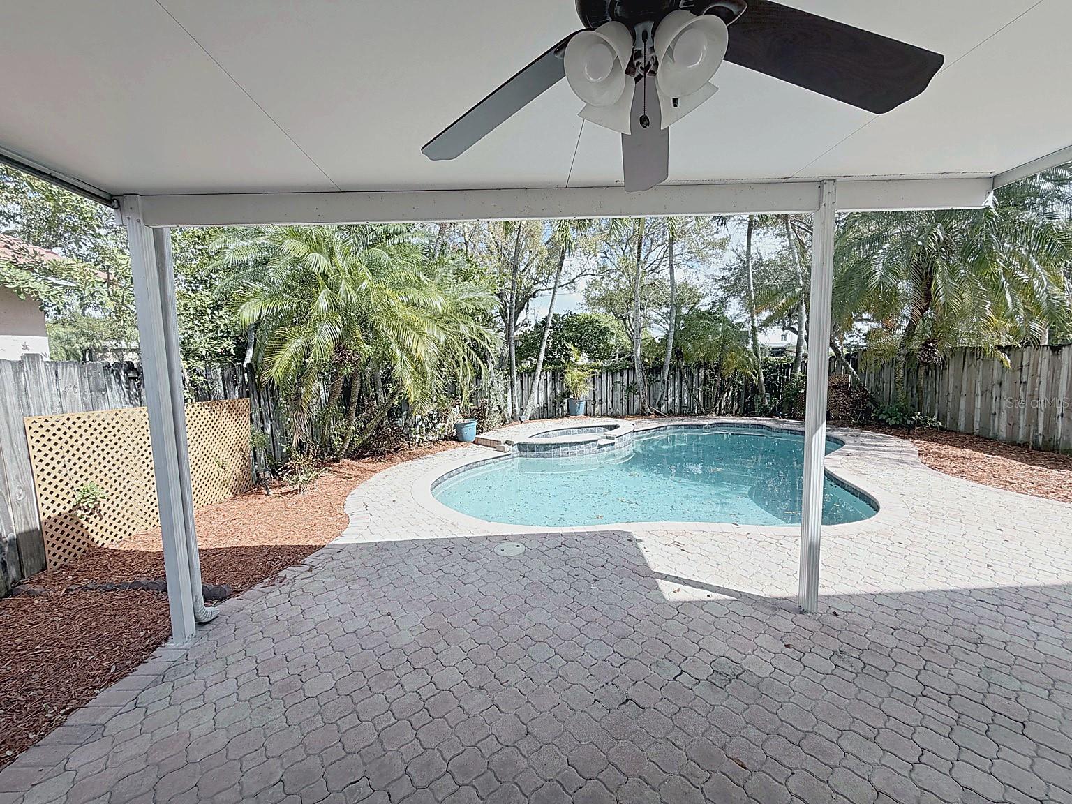 Image 29 of 36 For 114 Danielle Court