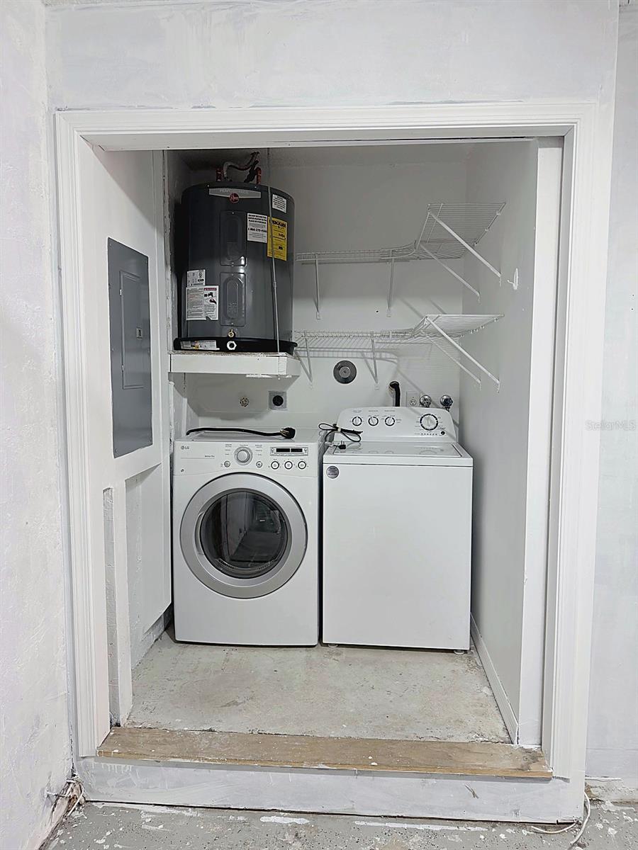 Image 30 of 36 For 114 Danielle Court