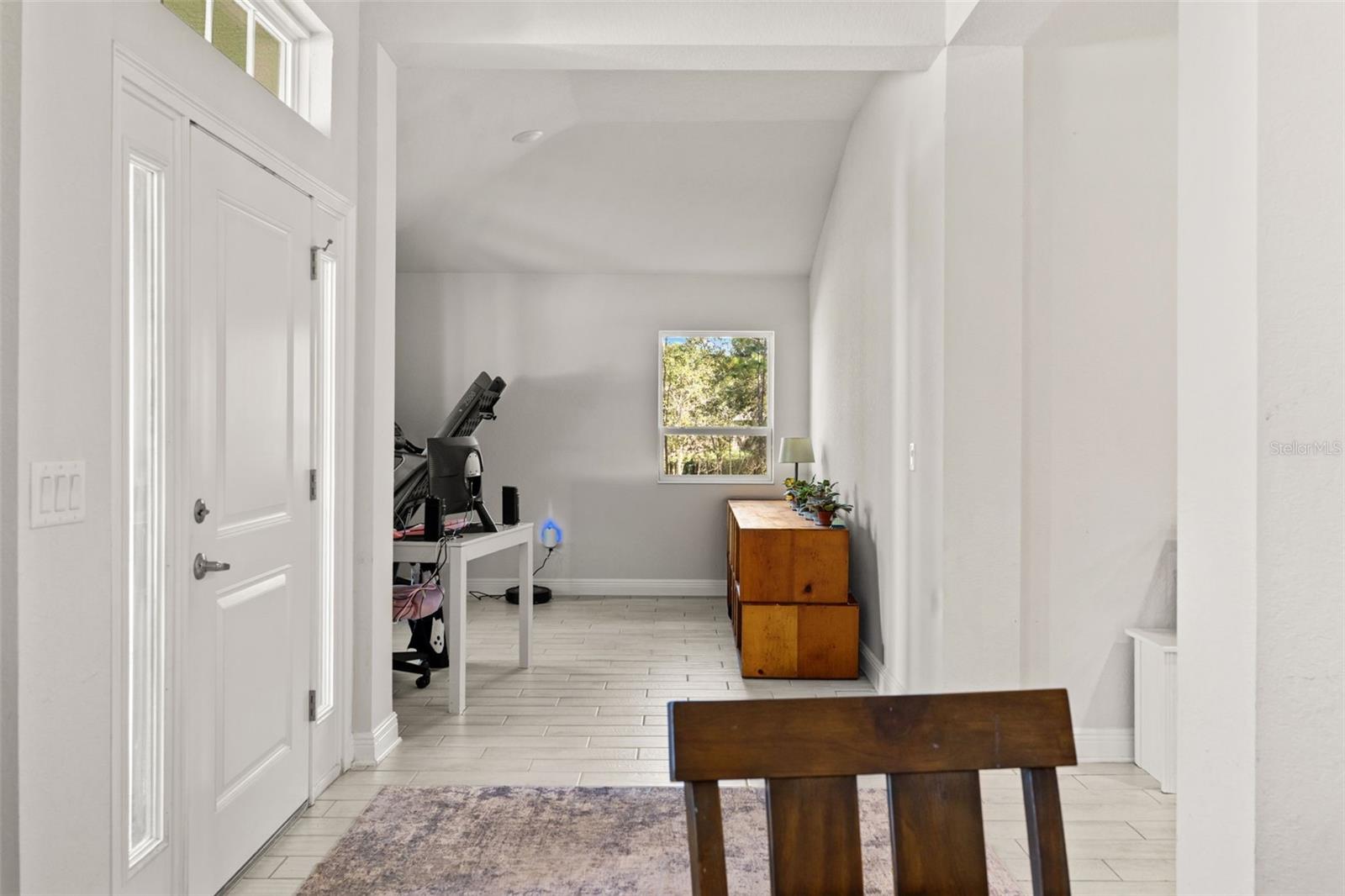 Image 19 of 46 For 15250 Barron Court