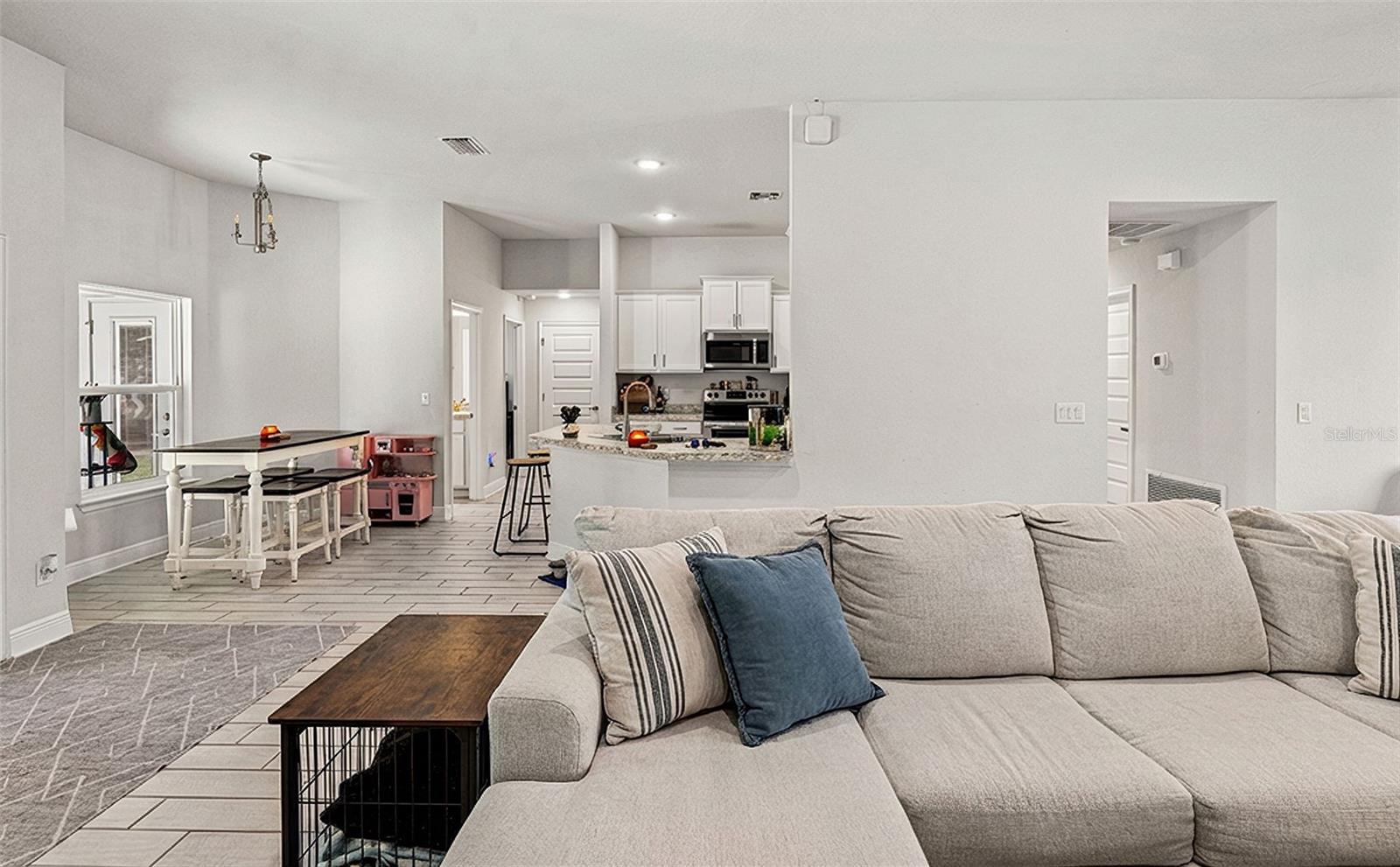 Image 21 of 46 For 15250 Barron Court