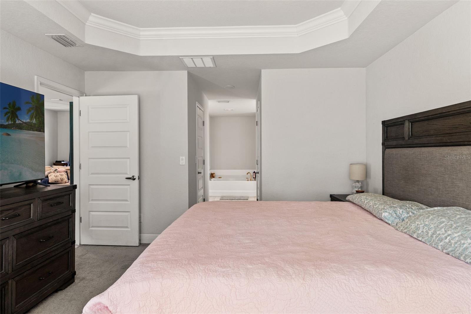 Image 24 of 46 For 15250 Barron Court