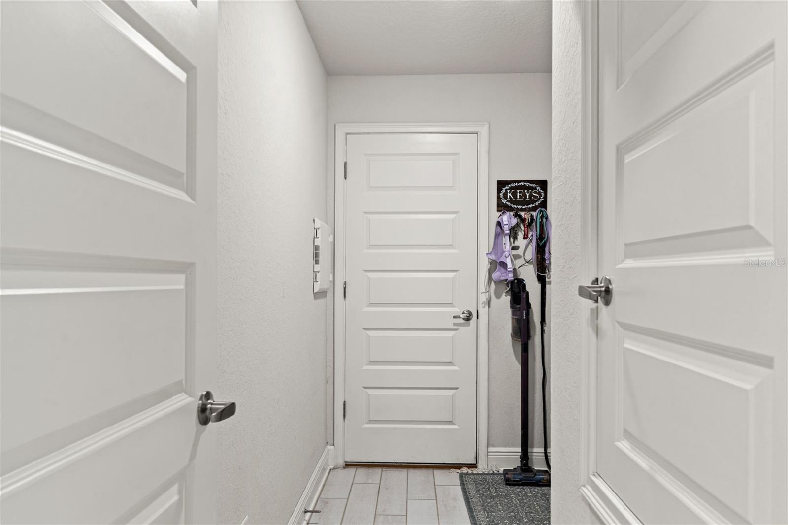 Image 31 of 46 For 15250 Barron Court