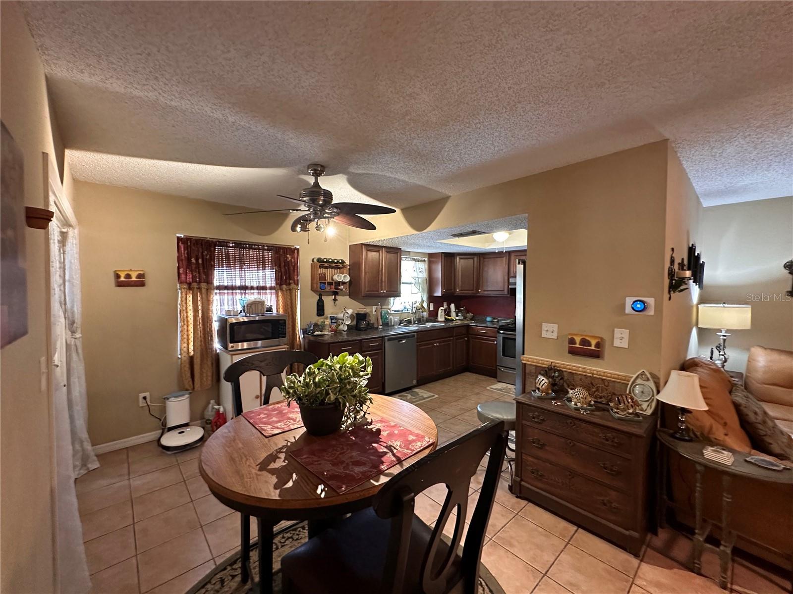 Image 7 of 15 For 12805 Pecan Tree Drive