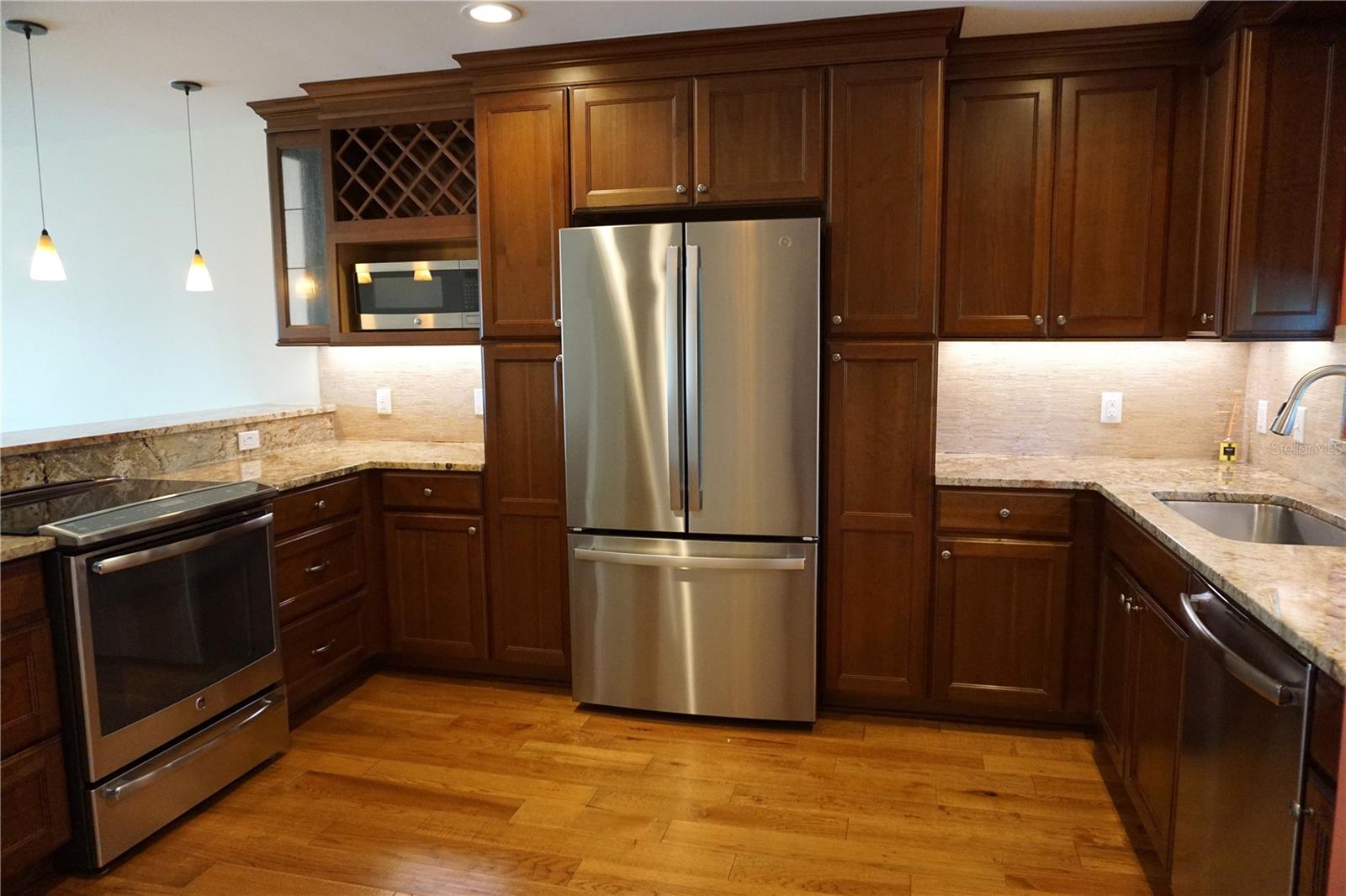 Image 5 of 24 For 340 Pinellas Bayway S 203