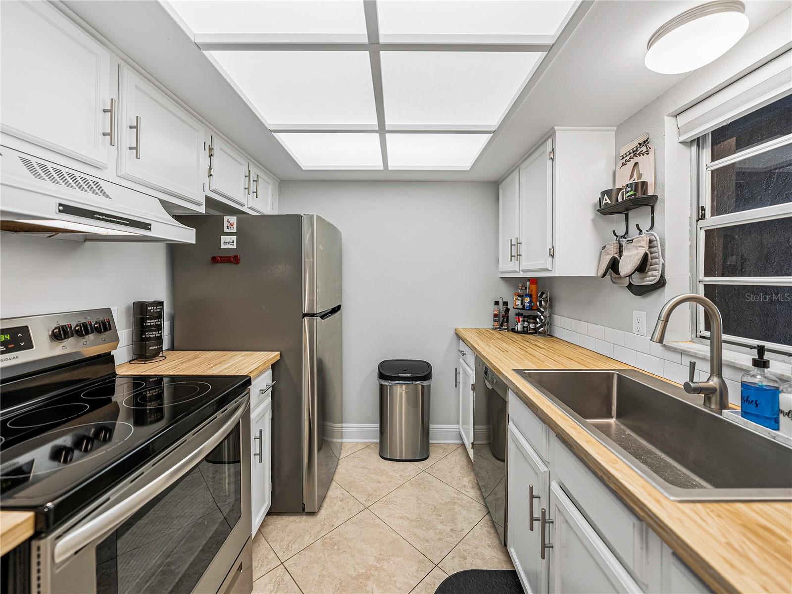 Image 9 of 44 For 9700 Starkey Road 312