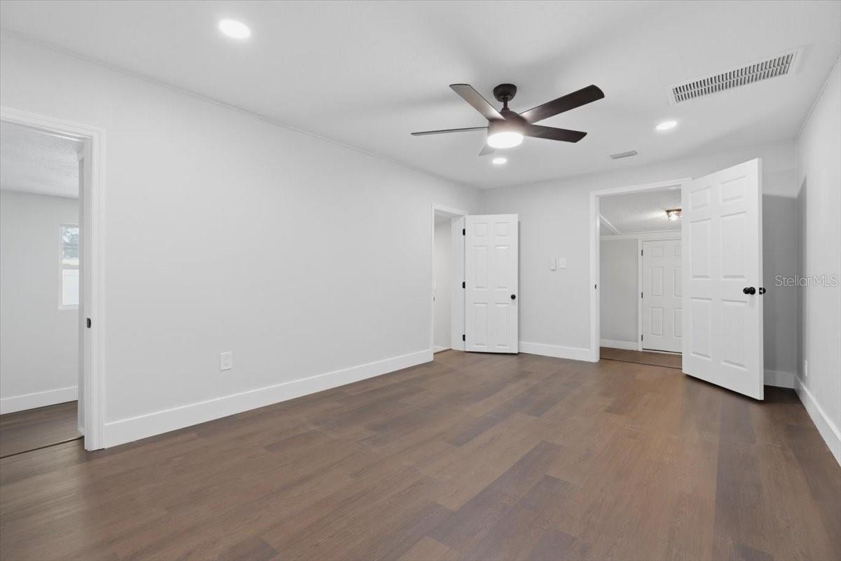 Image 10 of 27 For 1144 New York Avenue