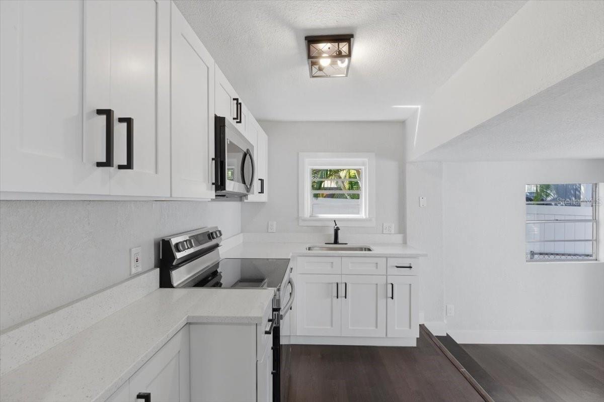 Image 11 of 27 For 1144 New York Avenue