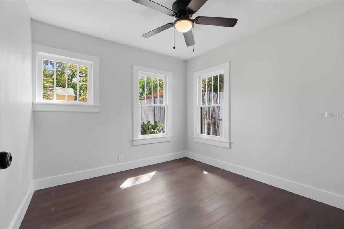 Image 19 of 27 For 1144 New York Avenue