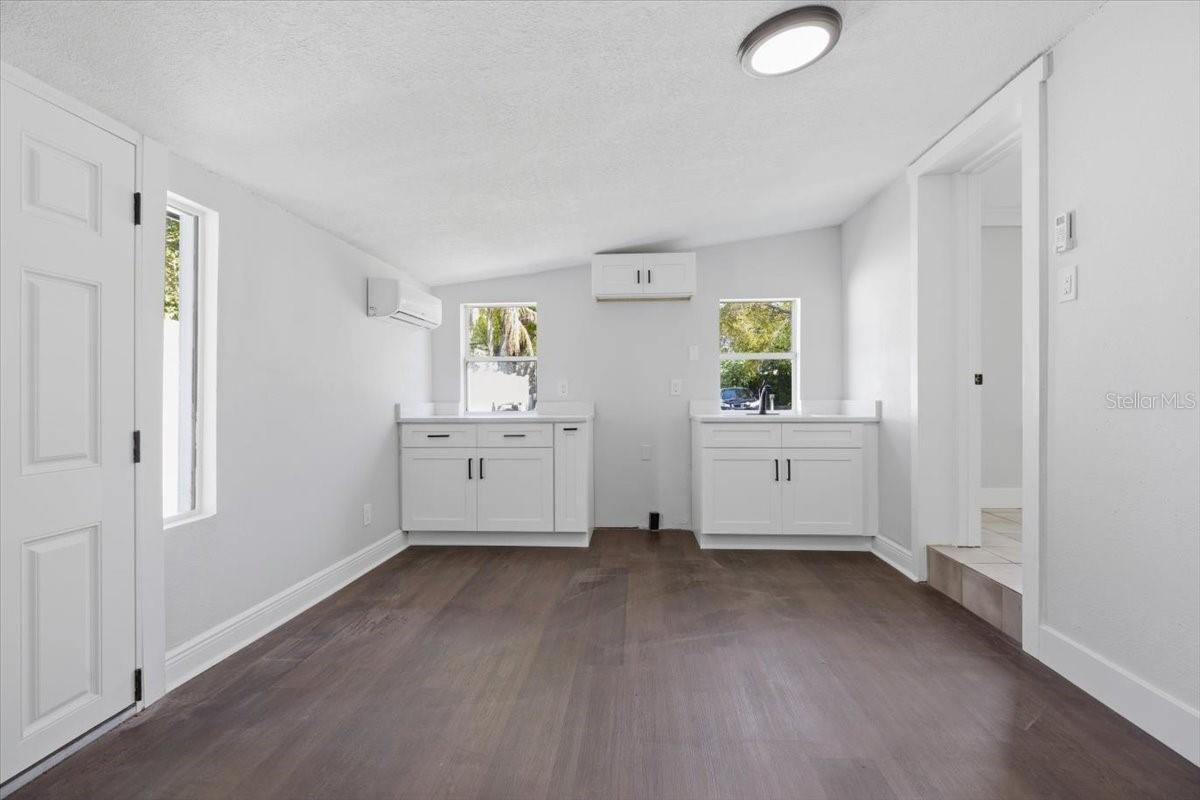 Image 21 of 27 For 1144 New York Avenue