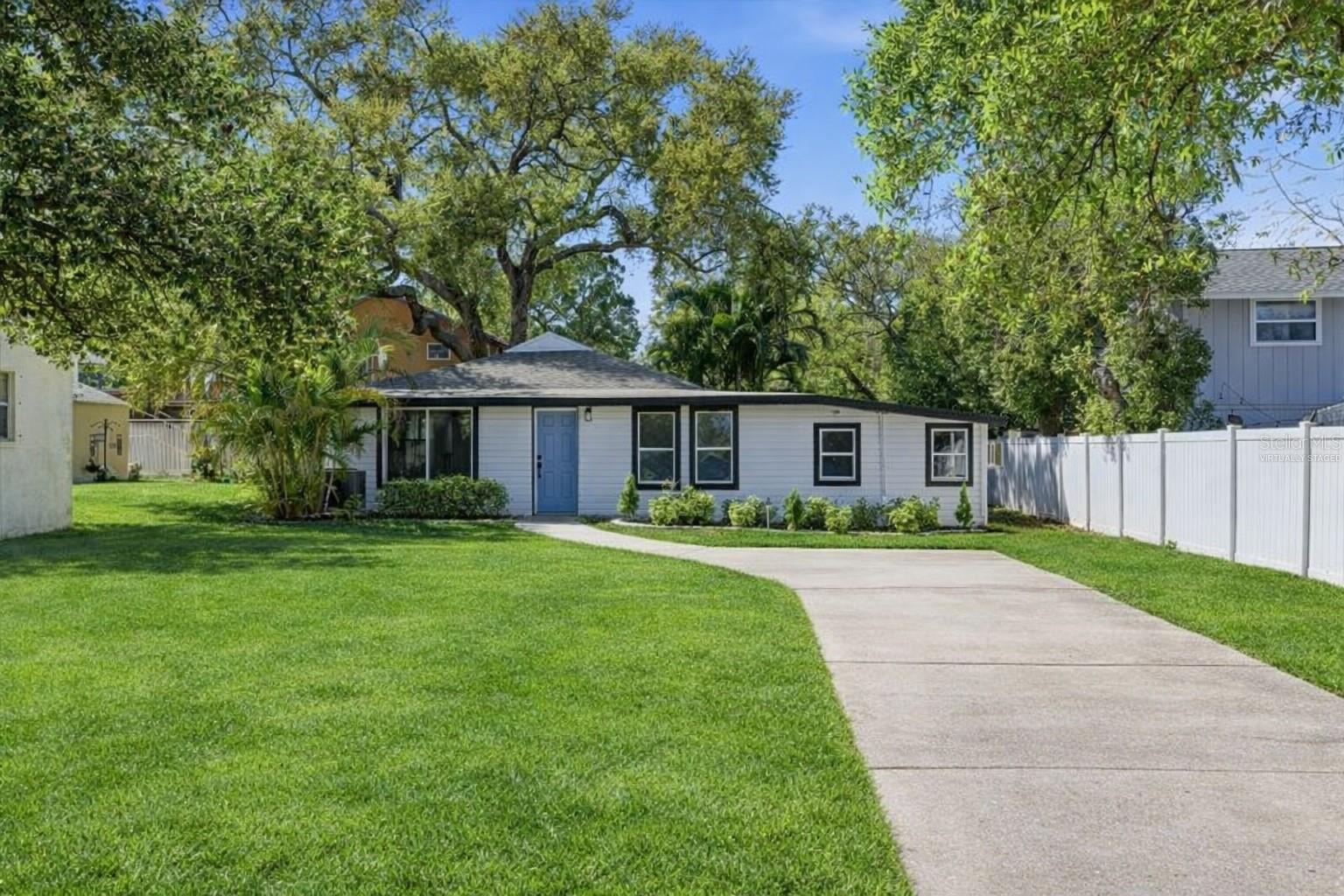 Image 4 of 27 For 1144 New York Avenue