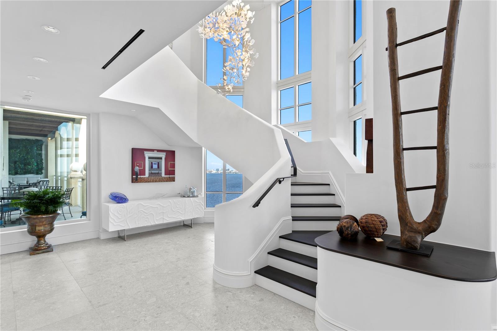 Listing photo id 13 for 4201 Bayshore Boulevard 2101