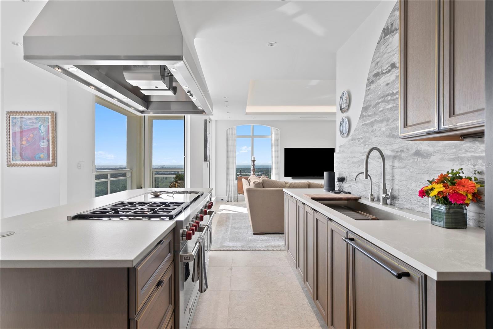Listing photo id 26 for 4201 Bayshore Boulevard 2101