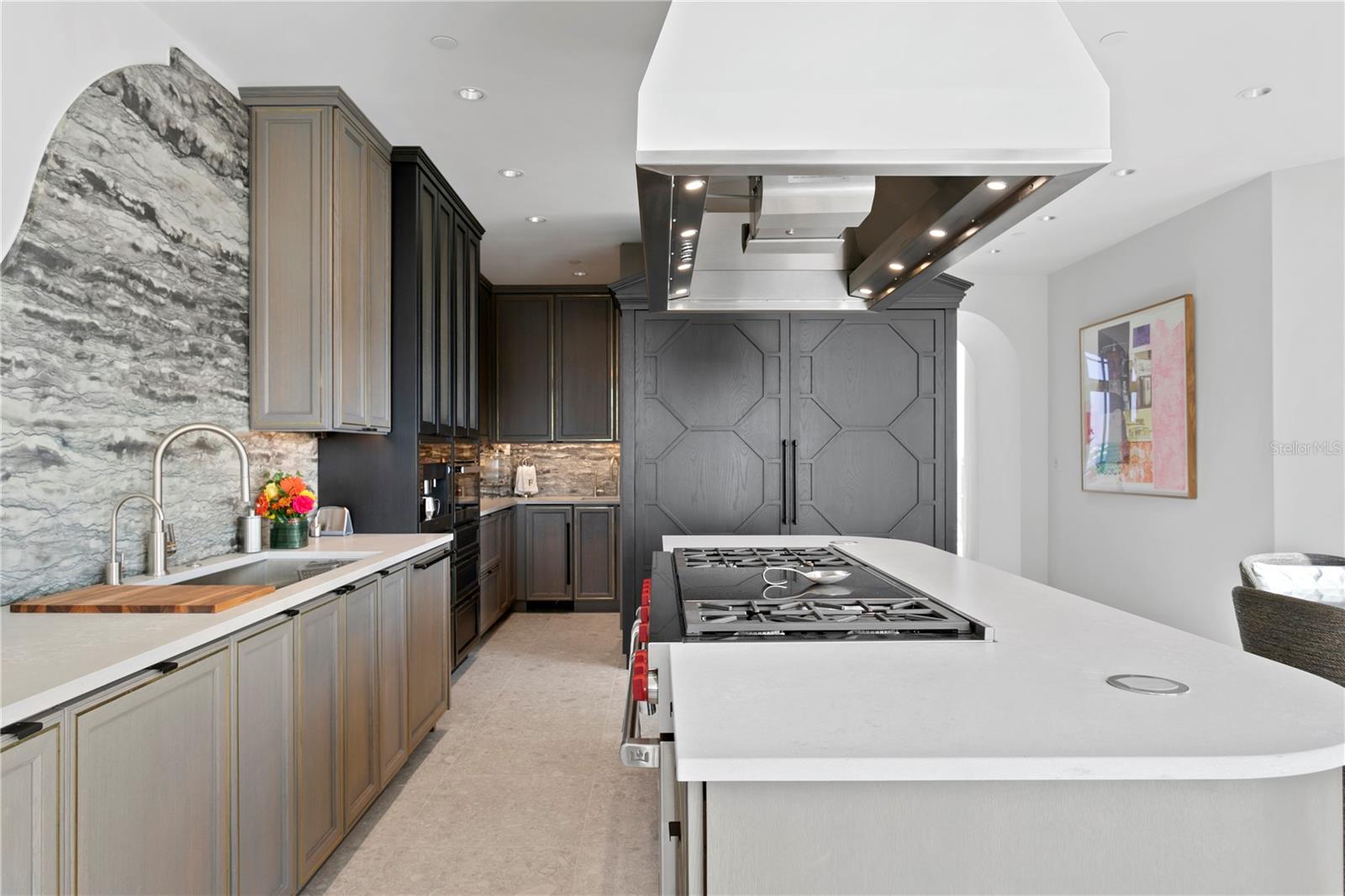 Listing photo id 28 for 4201 Bayshore Boulevard 2101