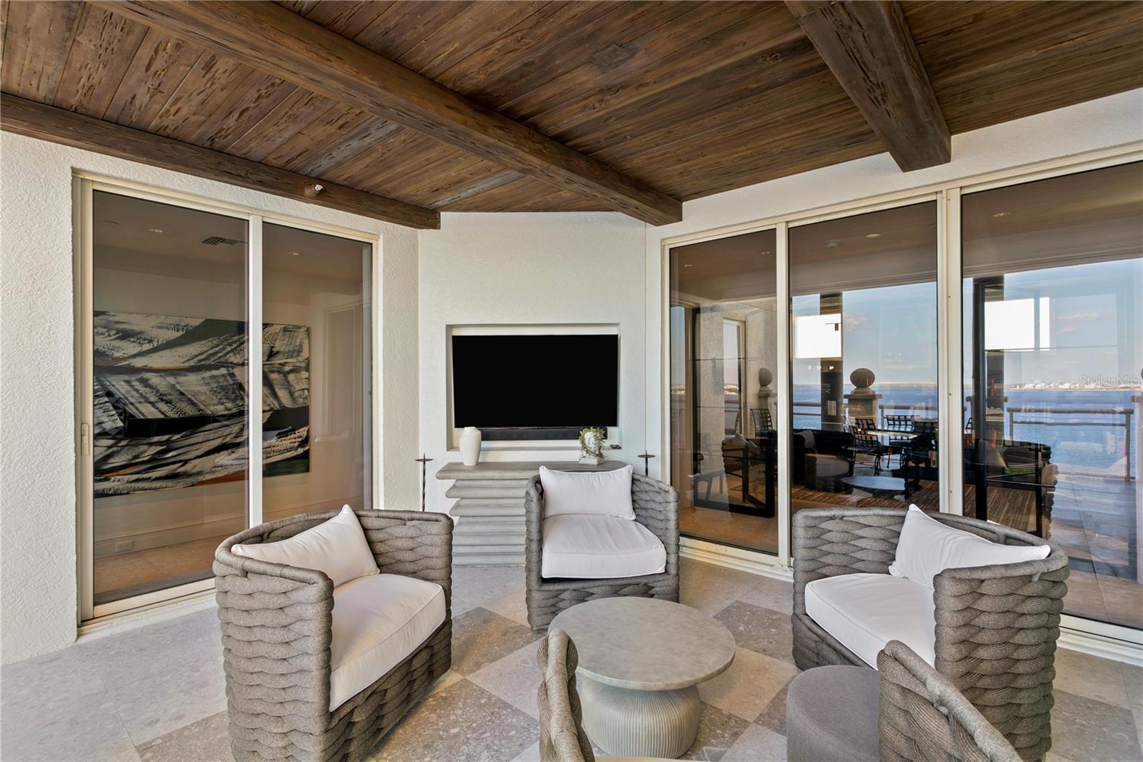Listing photo id 48 for 4201 Bayshore Boulevard 2101