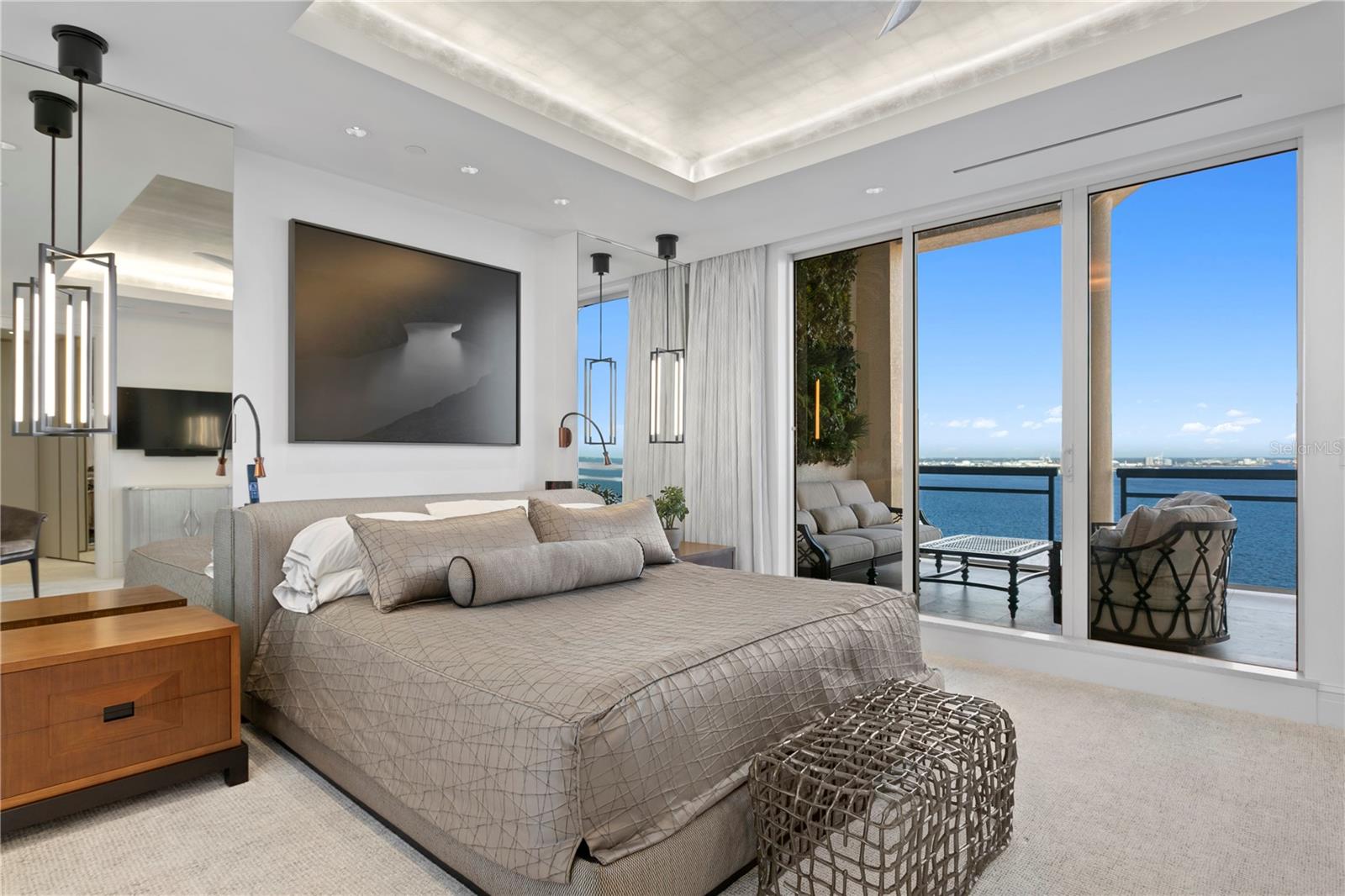 Listing photo id 59 for 4201 Bayshore Boulevard 2101