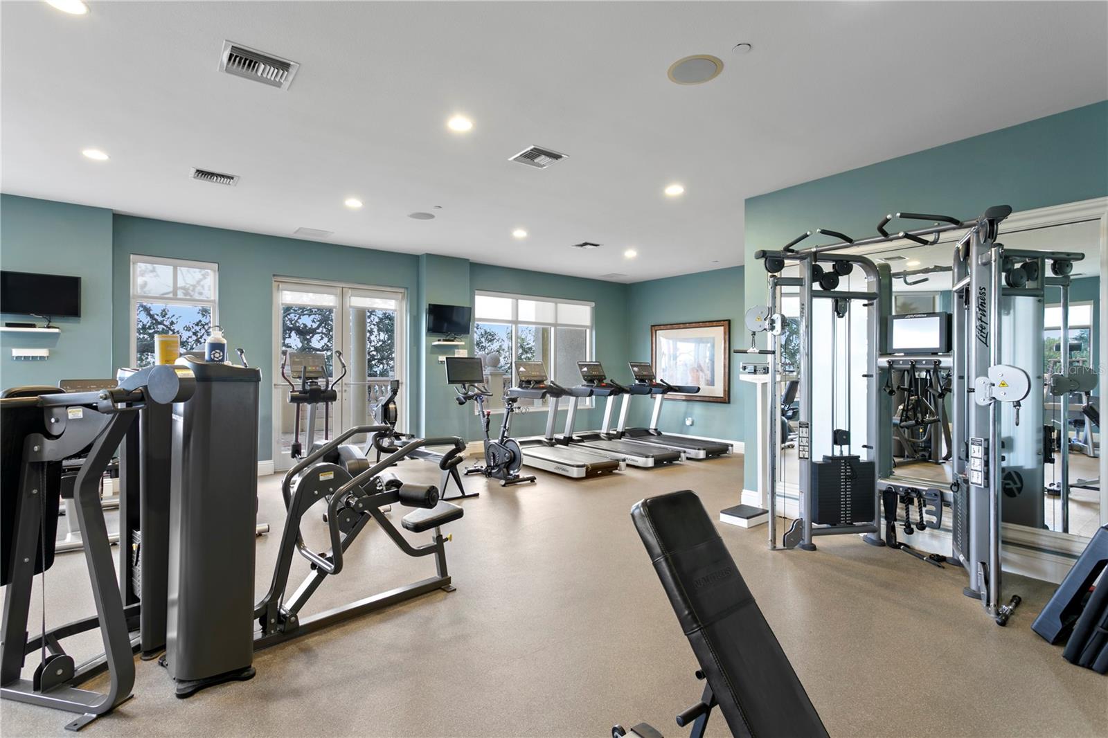 Listing photo id 89 for 4201 Bayshore Boulevard 2101