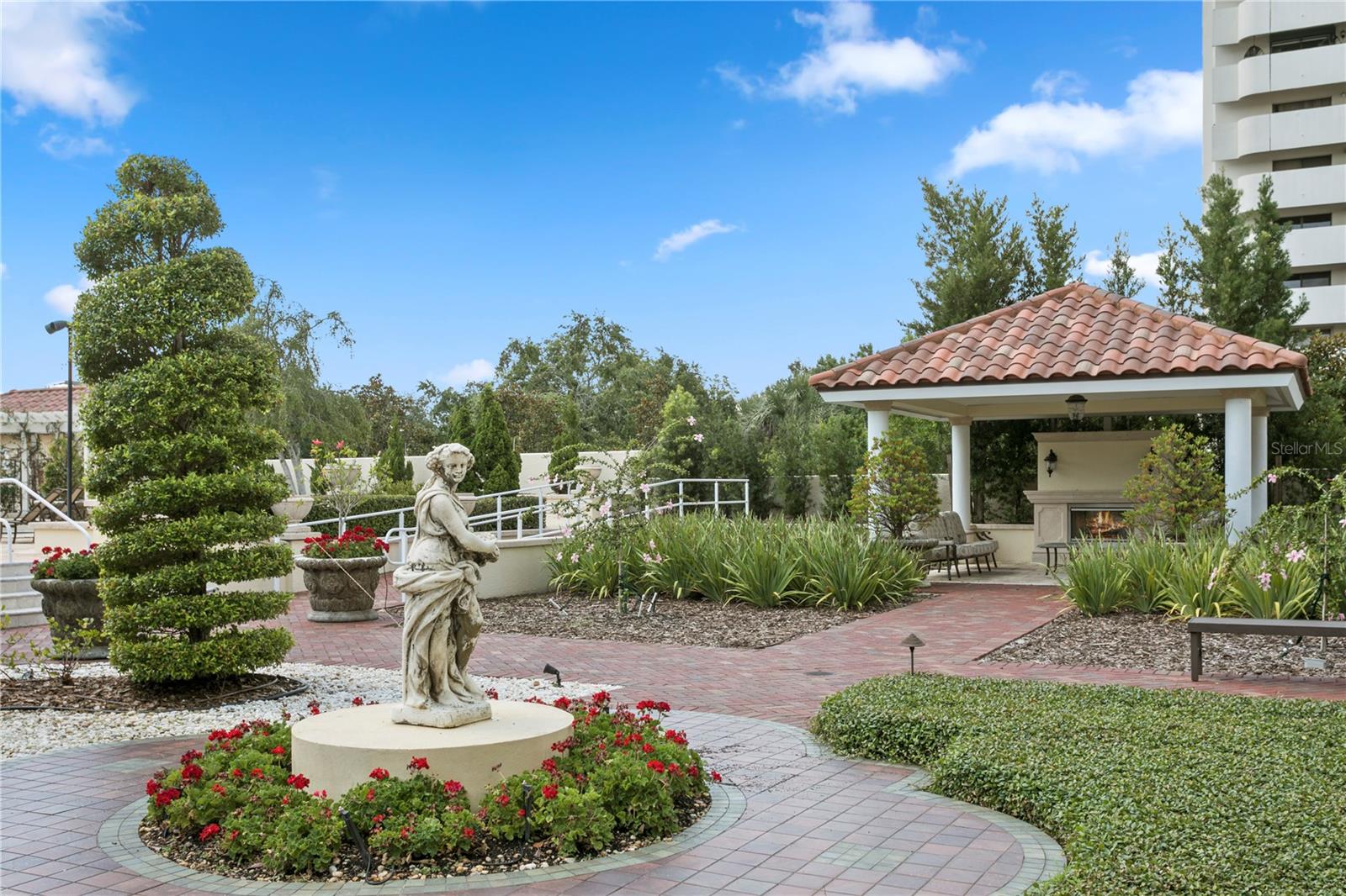 Listing photo id 95 for 4201 Bayshore Boulevard 2101