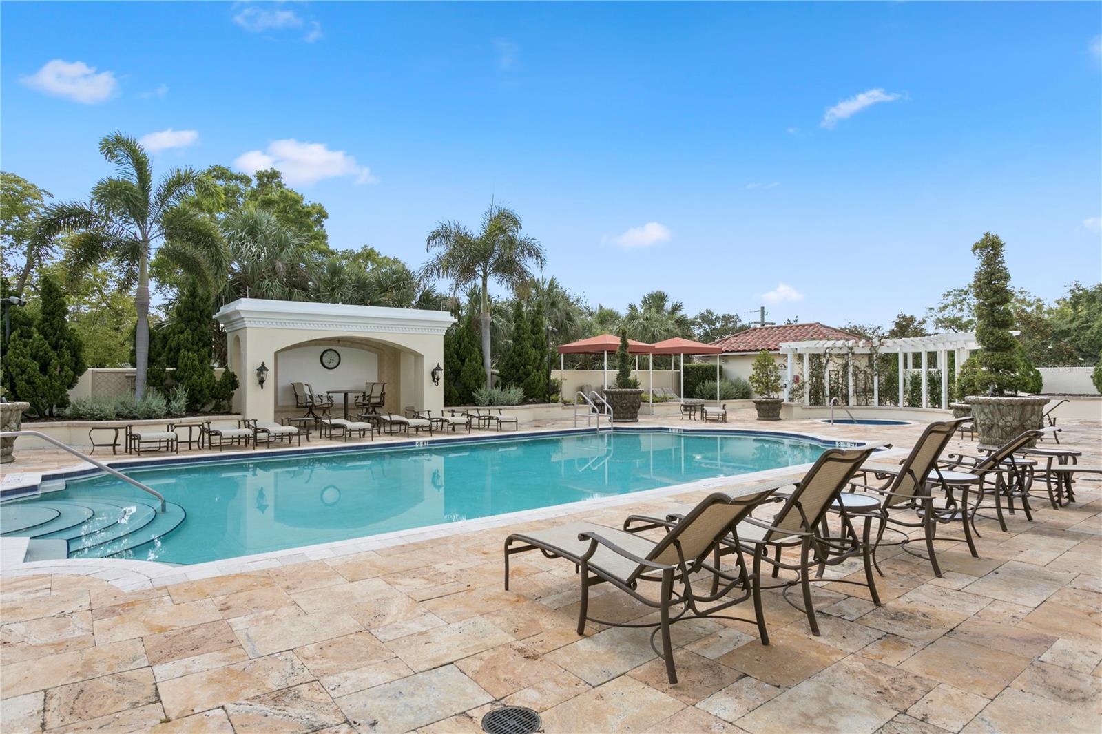 Listing photo id 96 for 4201 Bayshore Boulevard 2101