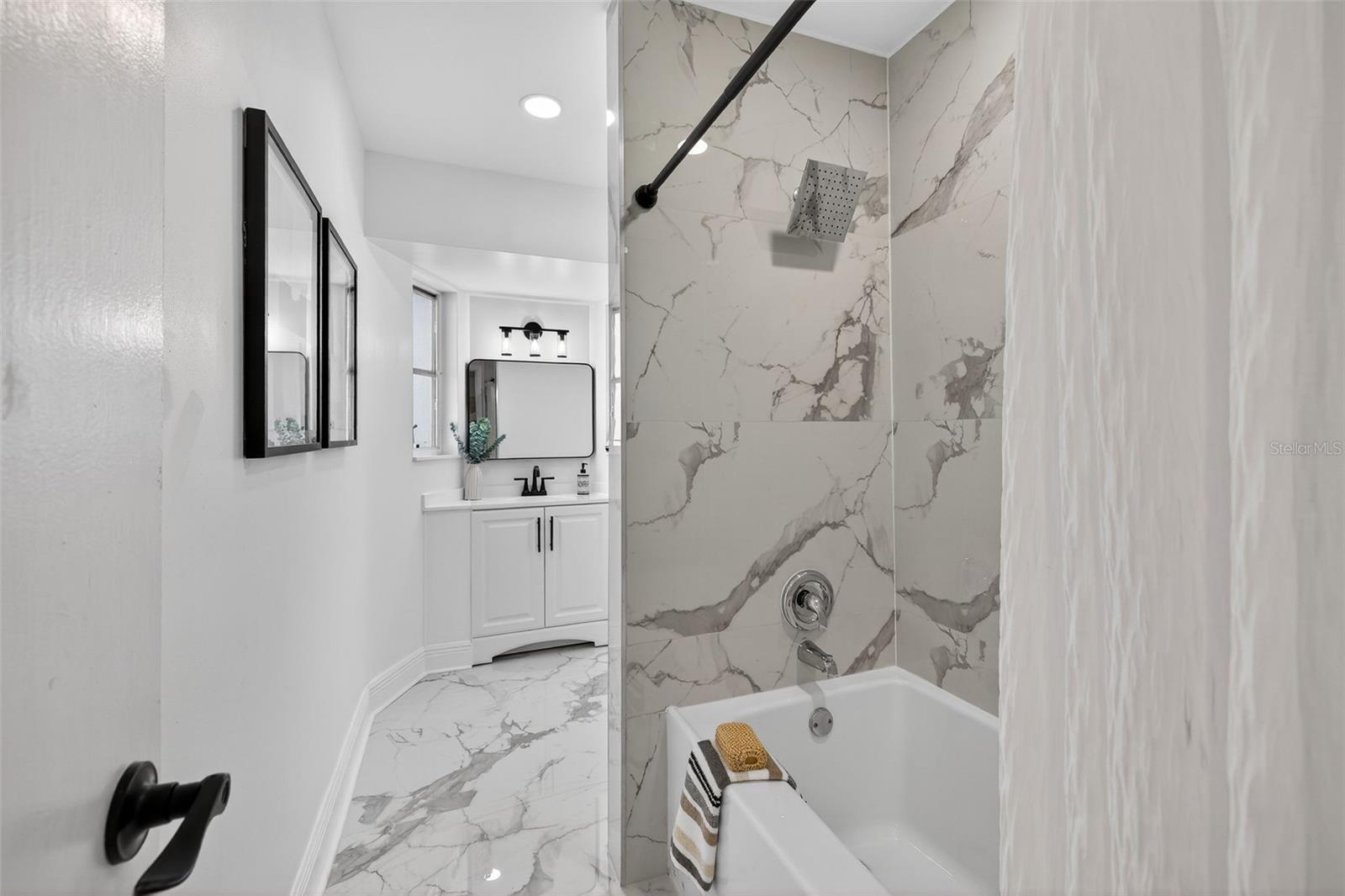 Image 15 of 24 For 13690 87th Place N