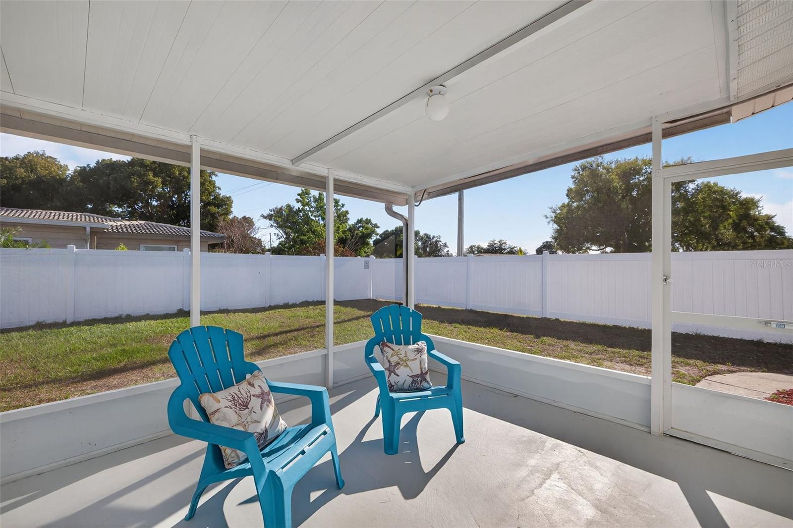 Image 20 of 24 For 13690 87th Place N