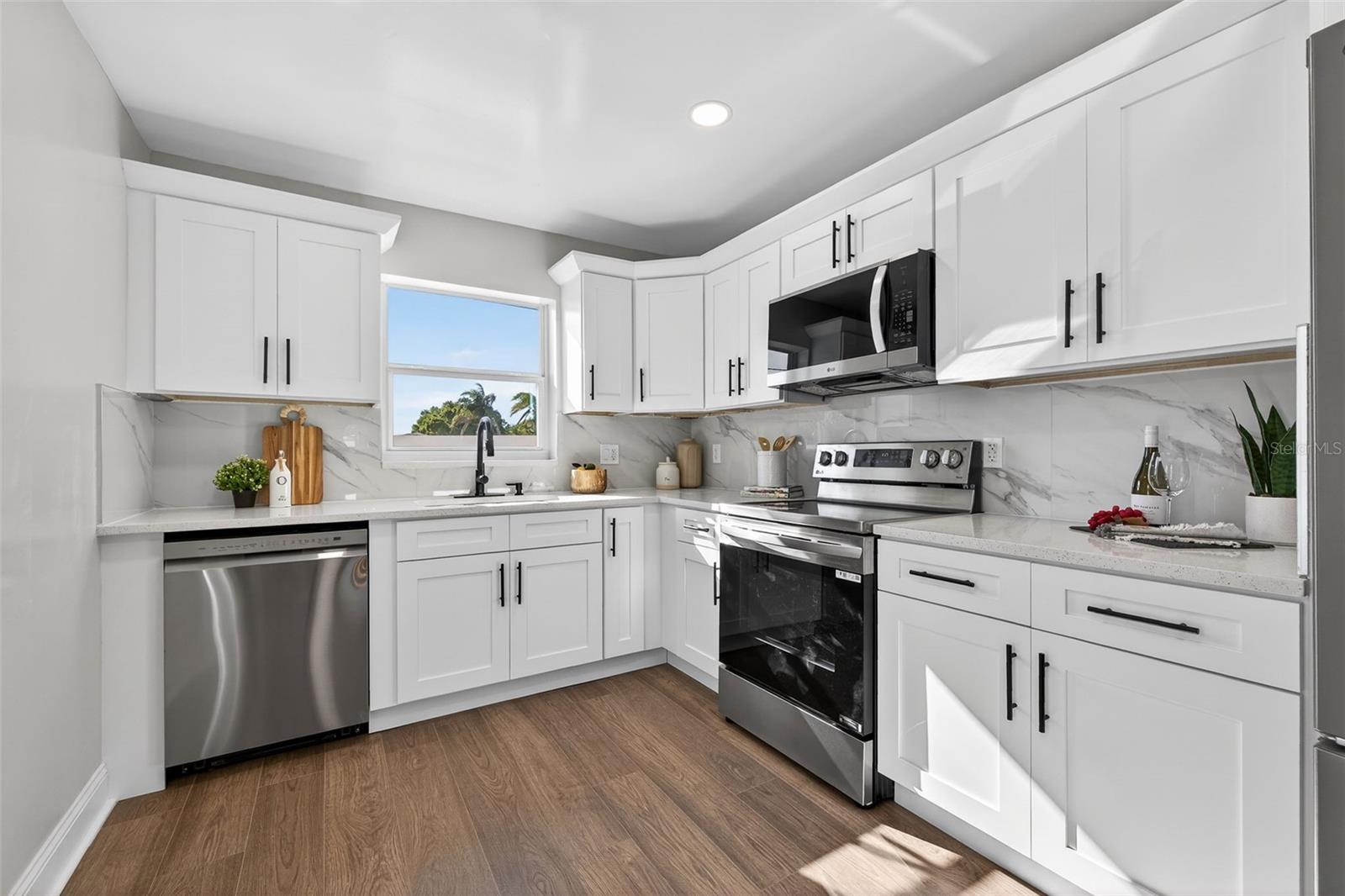 Image 9 of 24 For 13690 87th Place N