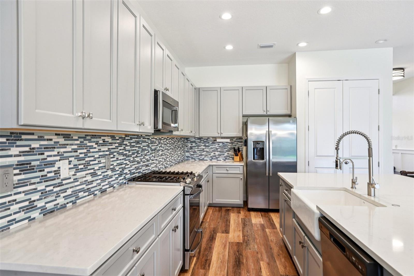 Image 11 of 51 For 3326 Acacia Bay Avenue