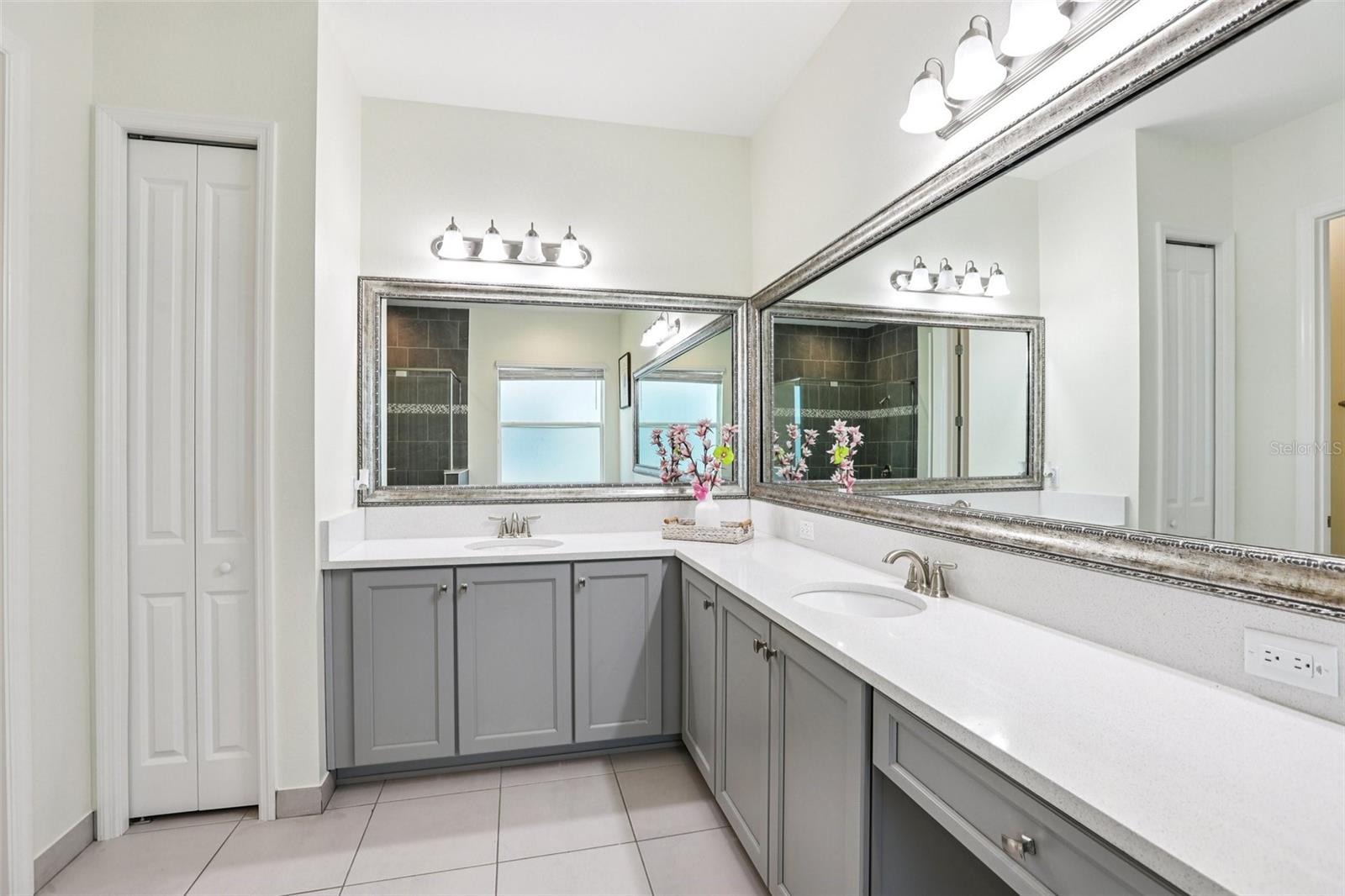 Image 16 of 51 For 3326 Acacia Bay Avenue