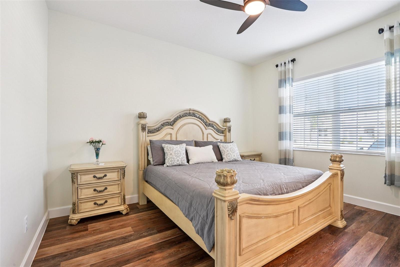 Image 25 of 51 For 3326 Acacia Bay Avenue