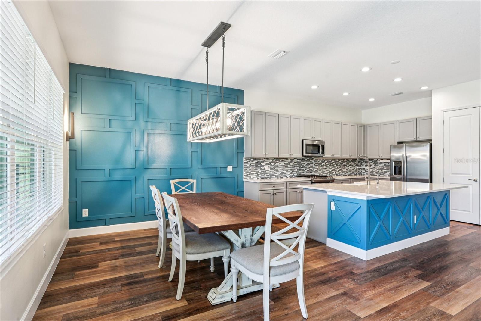 Image 8 of 51 For 3326 Acacia Bay Avenue