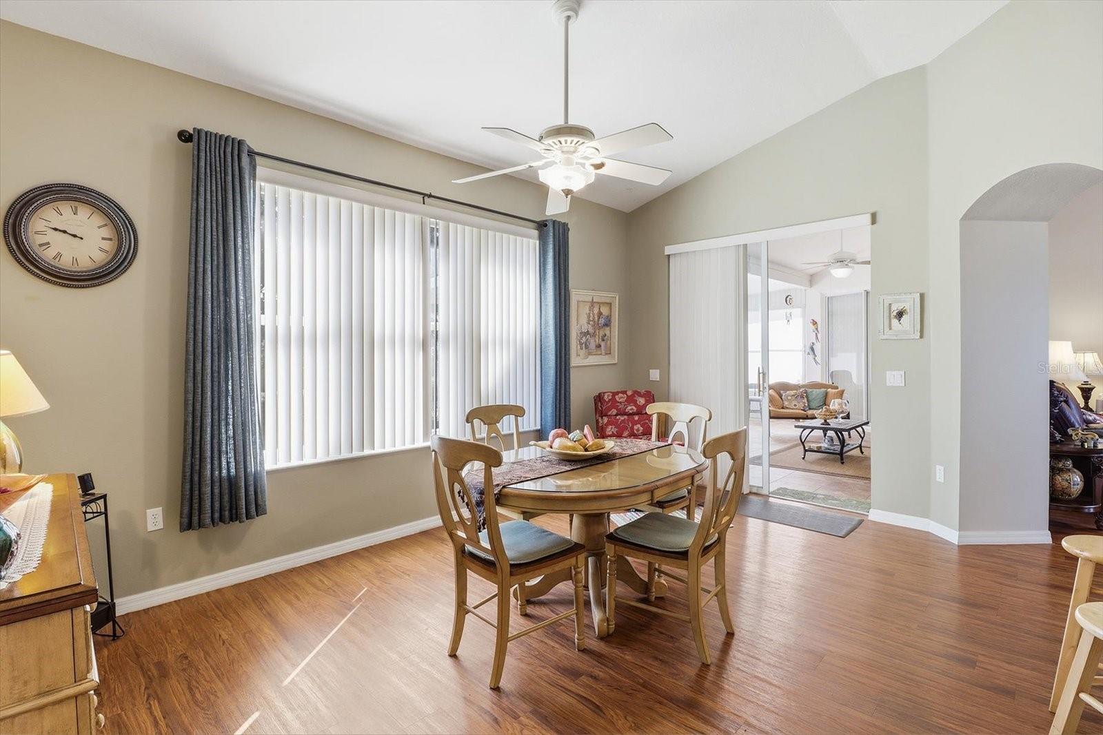 Image 25 of 50 For 188 Romany Loop