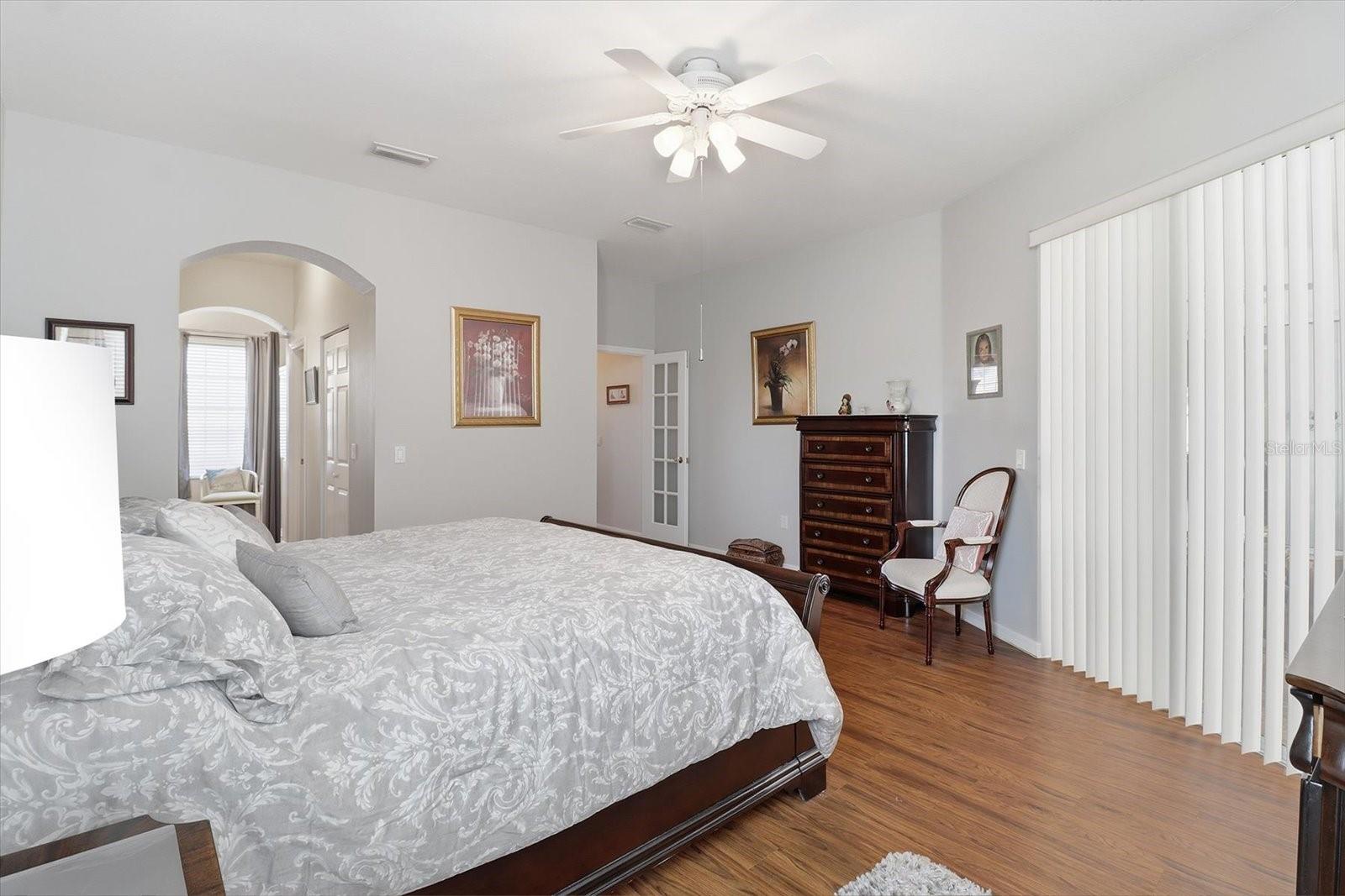 Image 28 of 50 For 188 Romany Loop