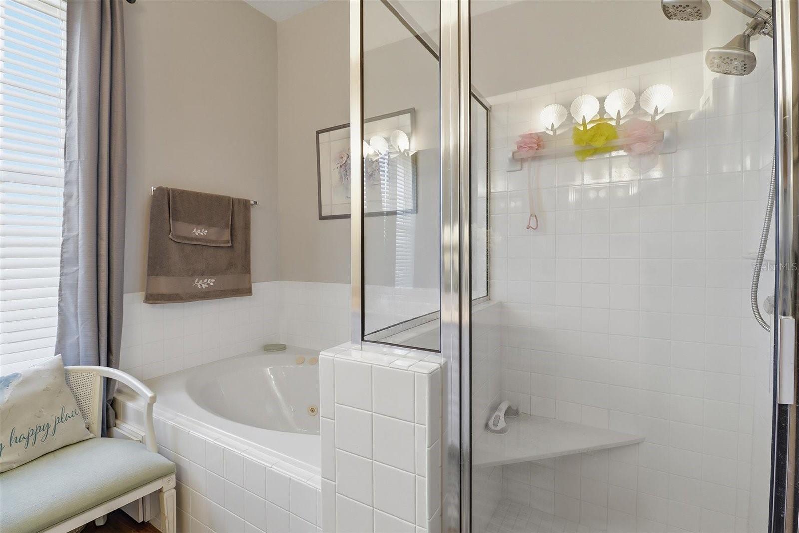 Image 32 of 50 For 188 Romany Loop