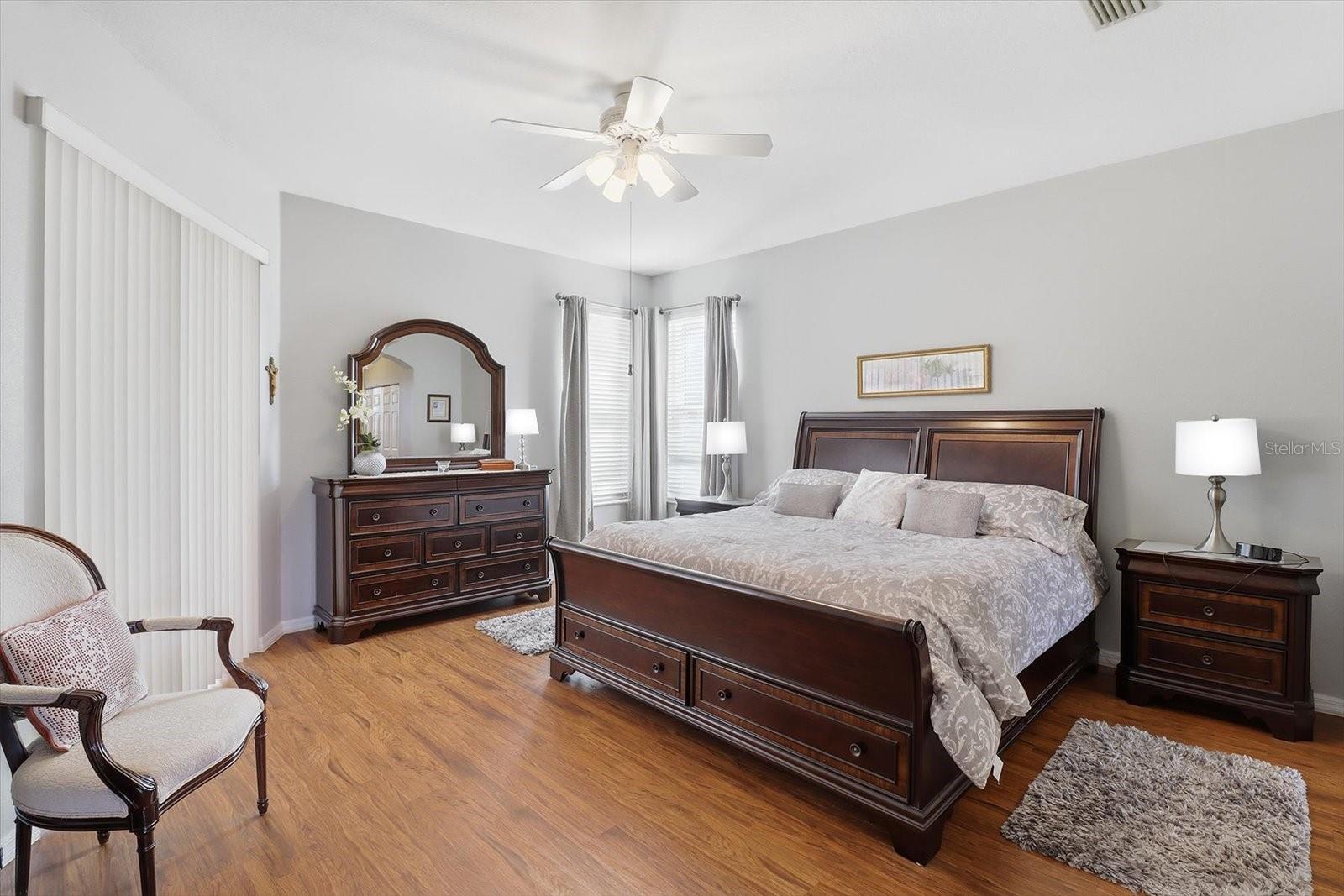 Image 4 of 50 For 188 Romany Loop