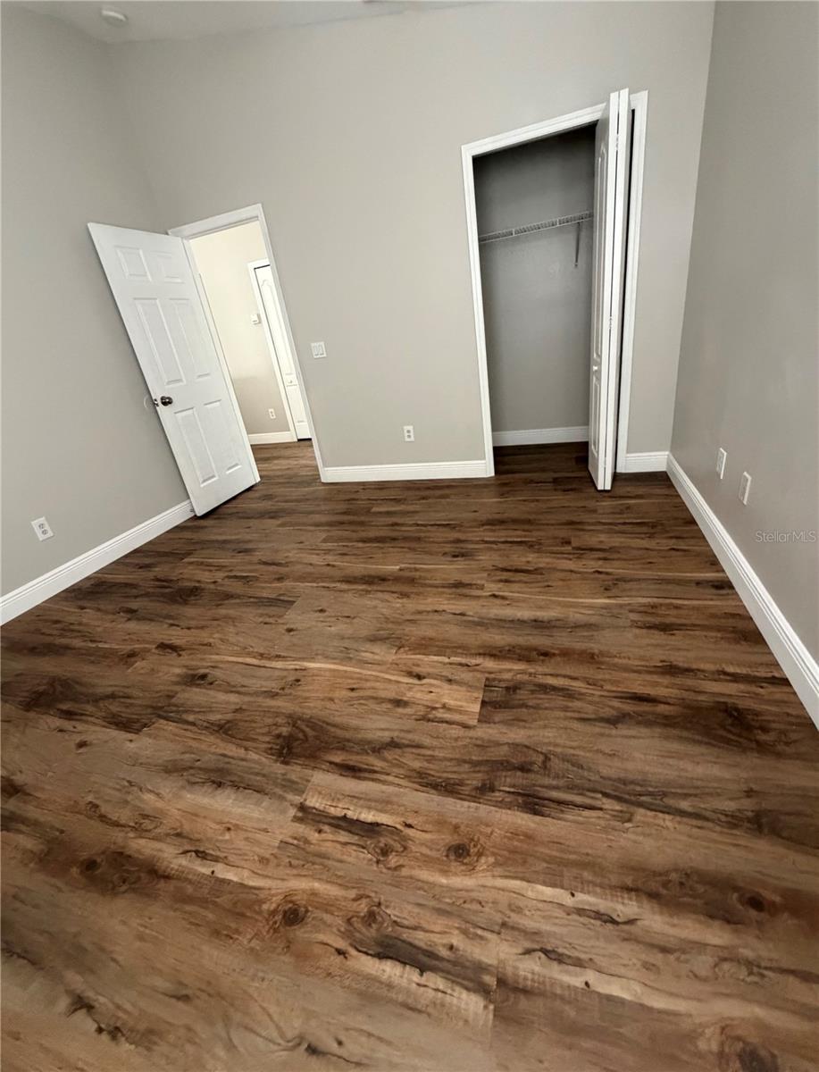 Listing photo id 12 for 18122 Lembrecht Way