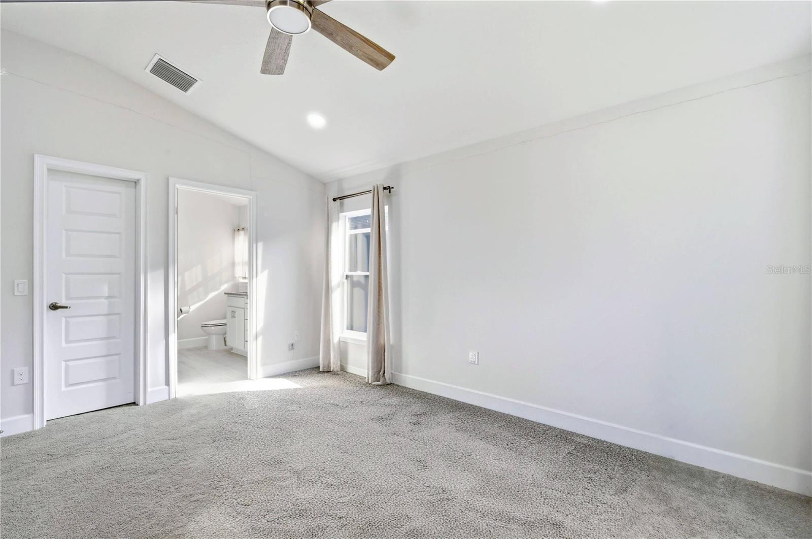 Image 18 of 26 For 12945 Ogden Glade Road