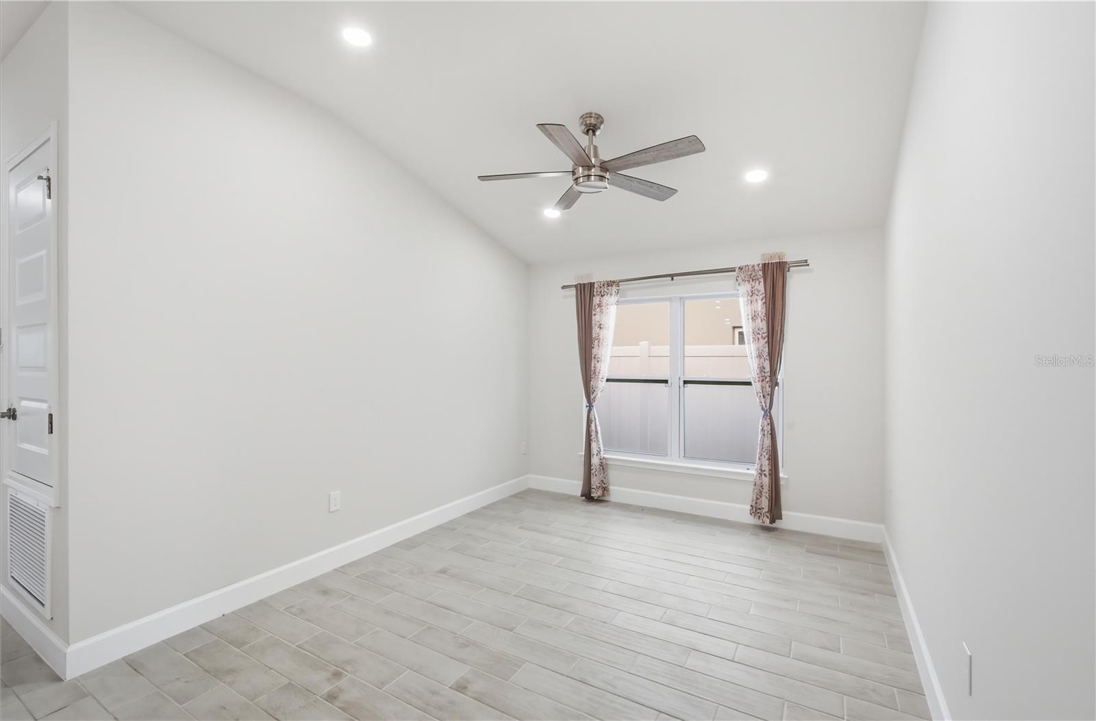 Image 6 of 26 For 12945 Ogden Glade Road