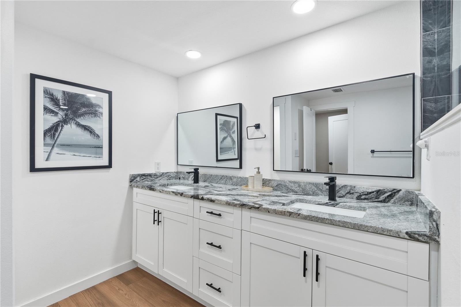 Image 10 of 37 For 13012 96th Avenue