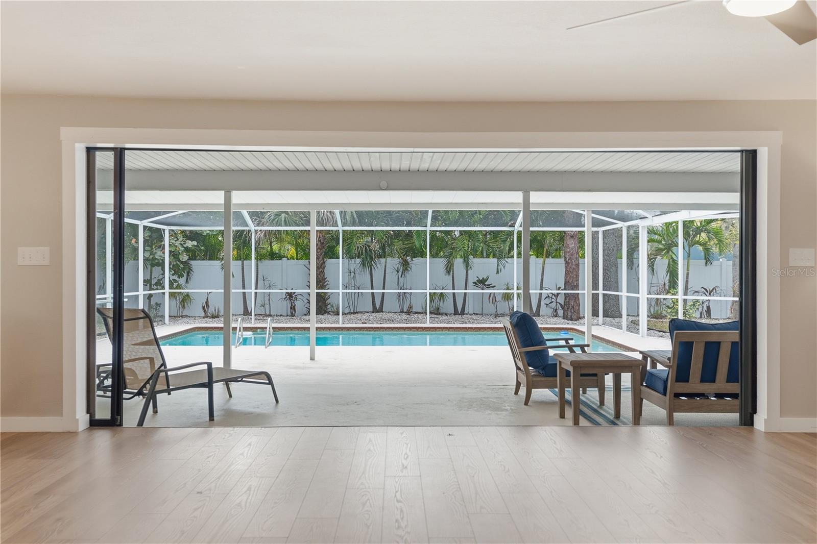 Image 14 of 37 For 13012 96th Avenue