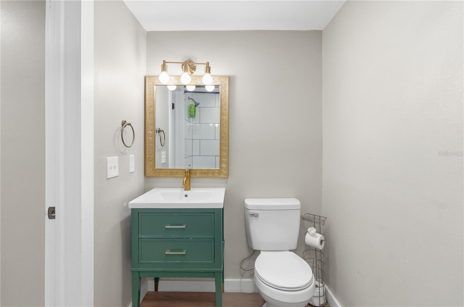 Image 29 of 37 For 13012 96th Avenue