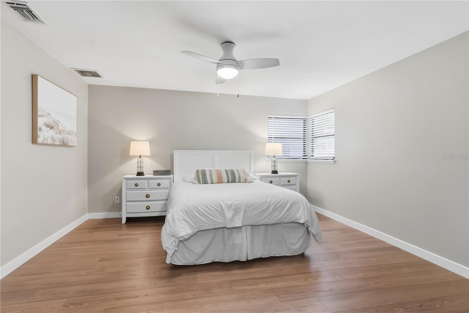 Image 30 of 37 For 13012 96th Avenue