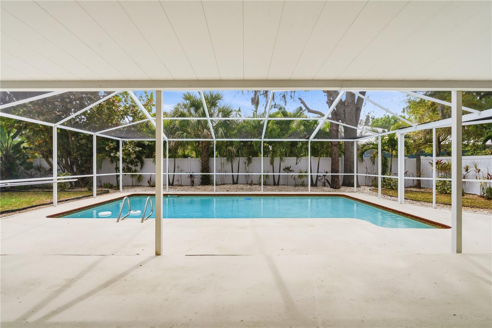 Image 32 of 37 For 13012 96th Avenue