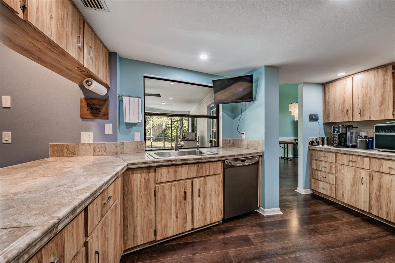 Image 11 of 54 For 9020 Tournament Drive