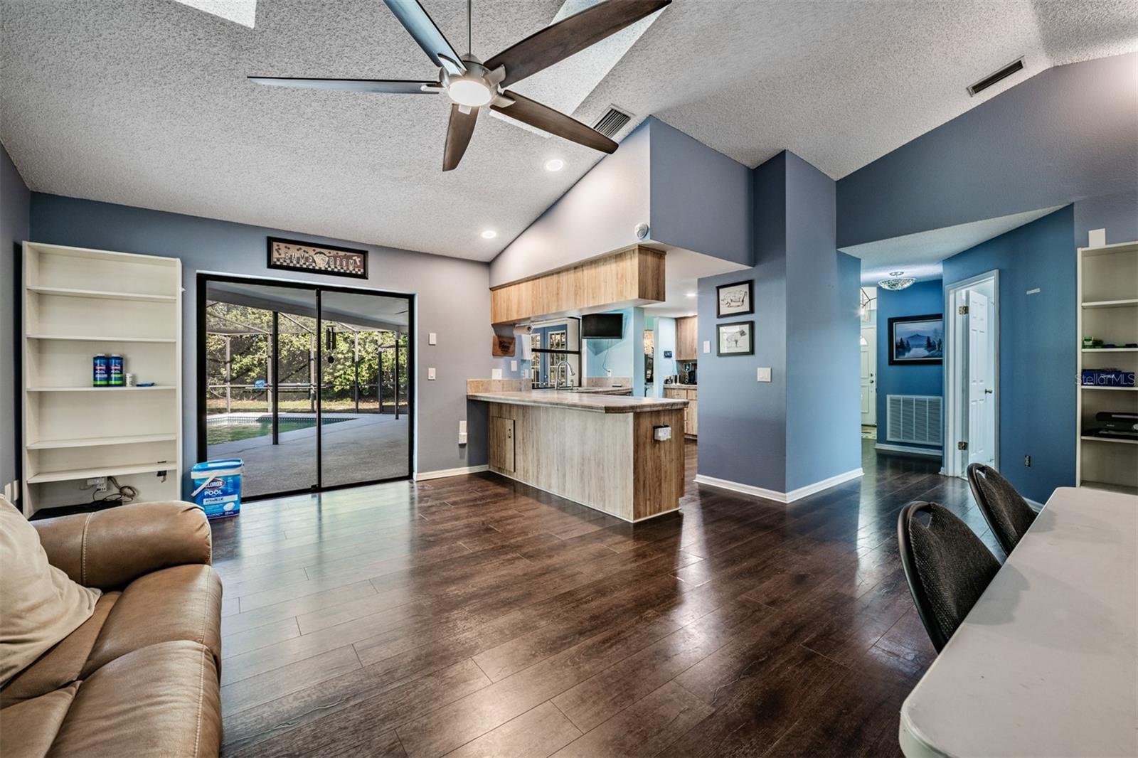 Image 18 of 54 For 9020 Tournament Drive