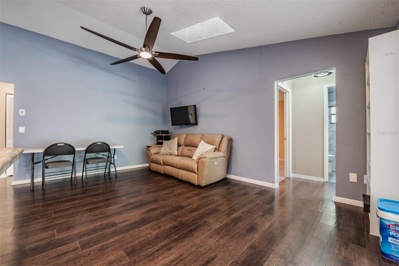 Image 20 of 54 For 9020 Tournament Drive