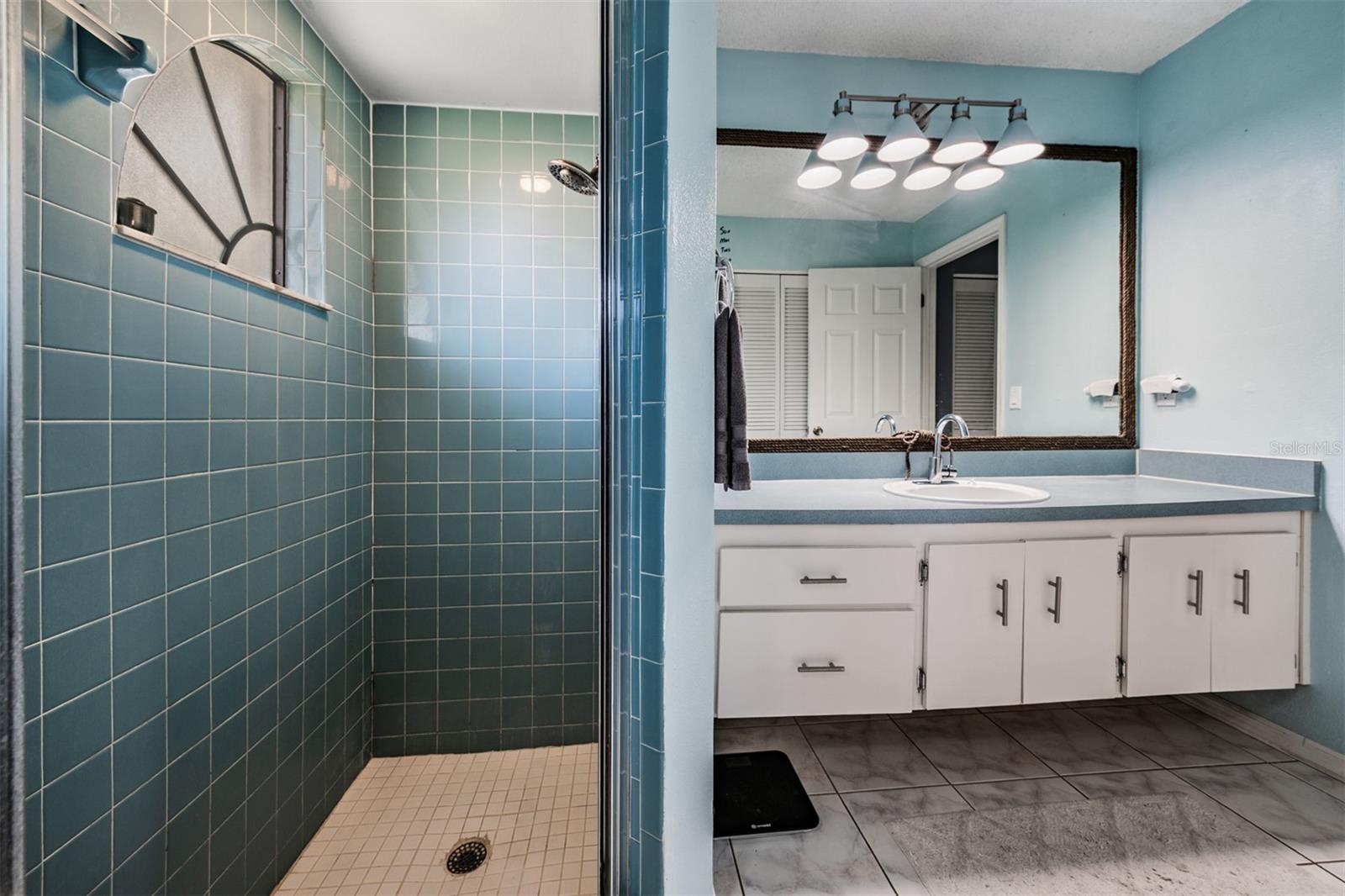 Image 24 of 54 For 9020 Tournament Drive