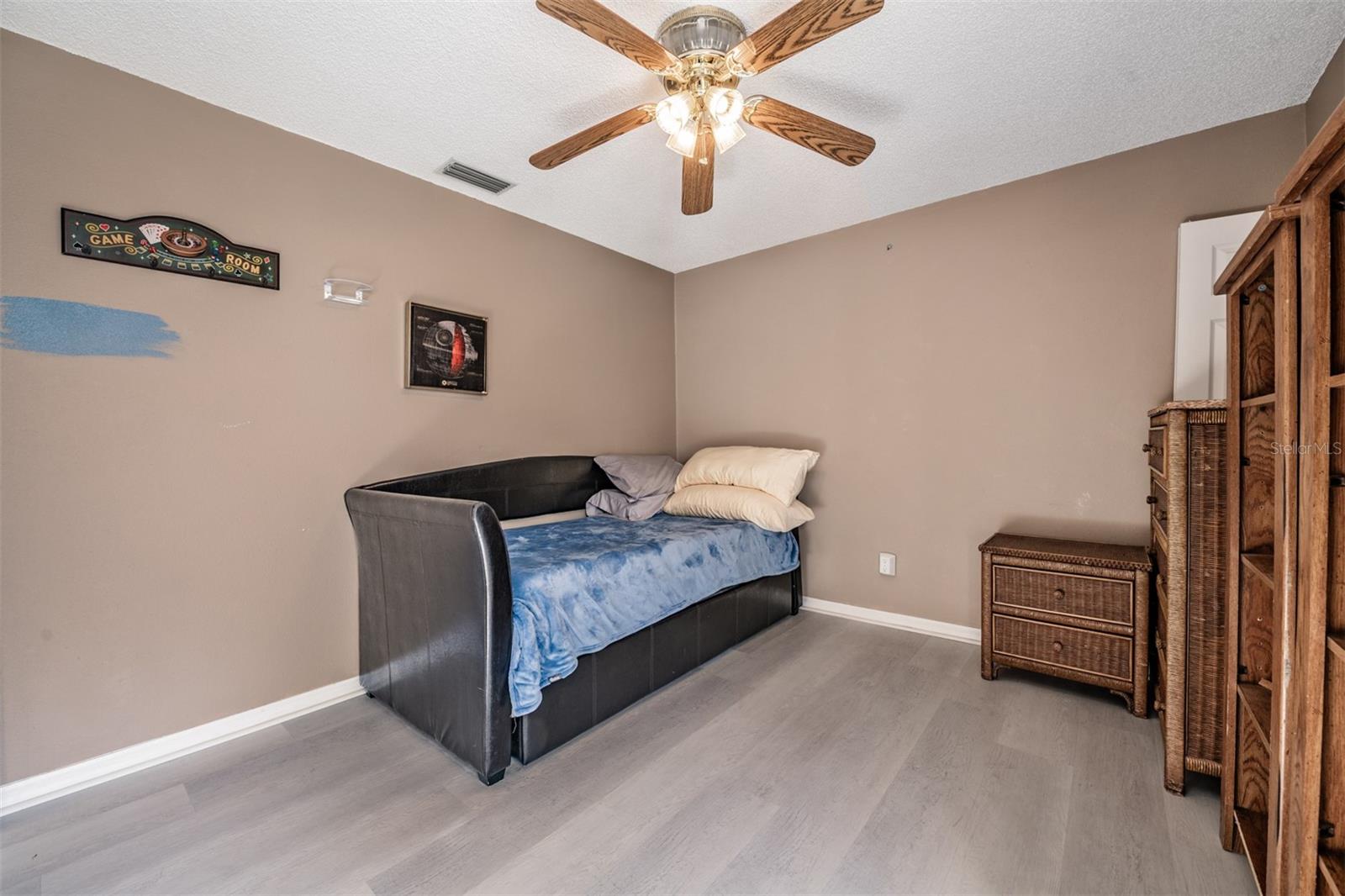 Image 28 of 54 For 9020 Tournament Drive