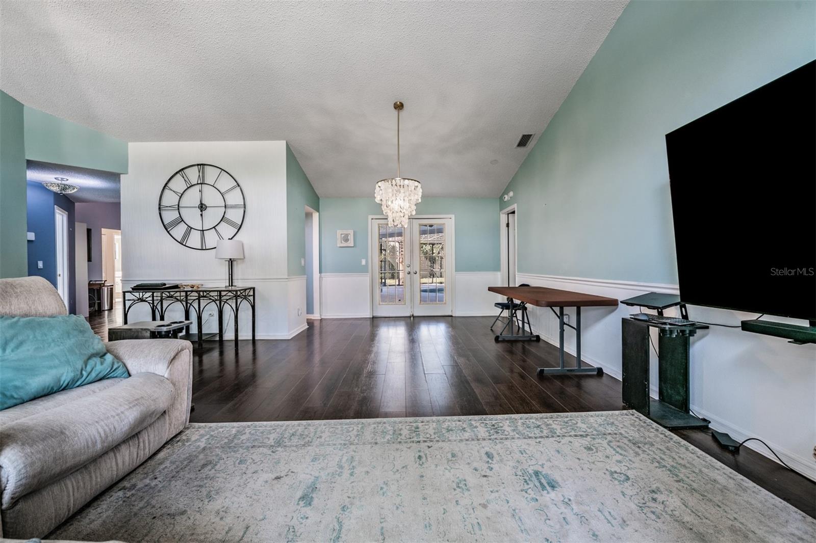 Image 6 of 54 For 9020 Tournament Drive